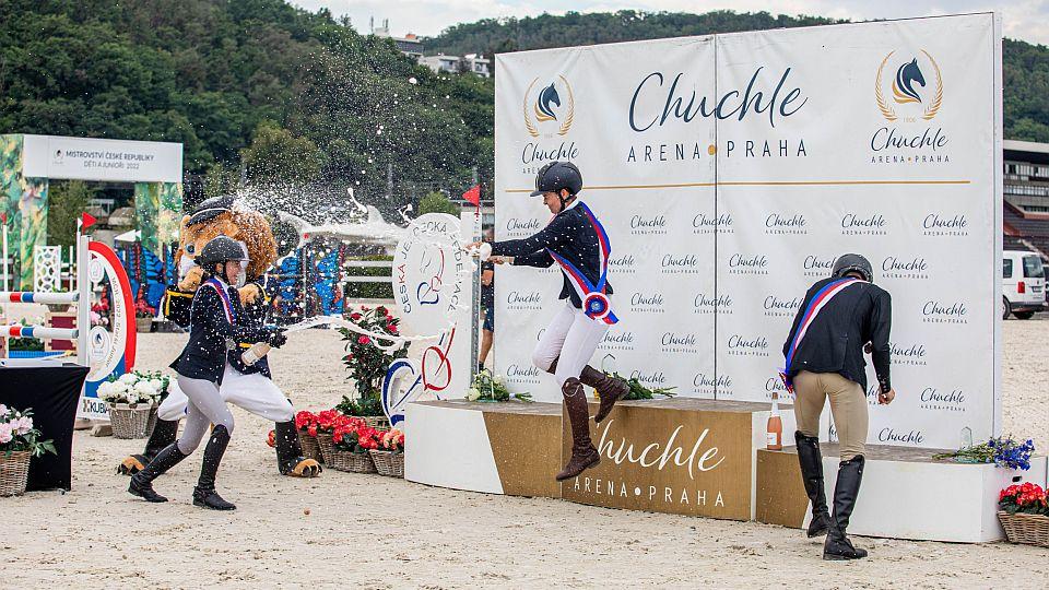 Horká, Bubáková a Španko mají zlato z Chuchle. Musely se rozeskakovat