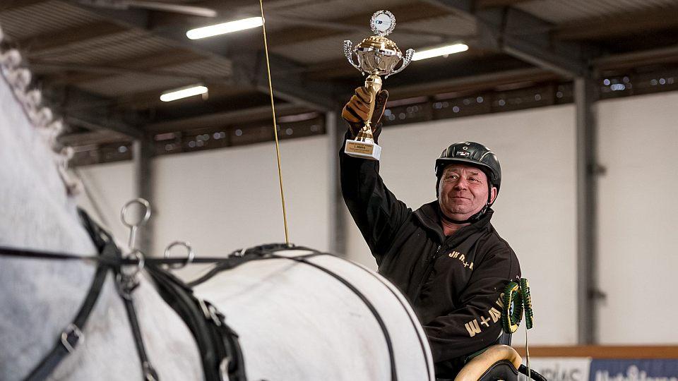 Dvanáctý Zimní pohár vrcholí: Skoky venku, kočáry v hale, říká Suchánek