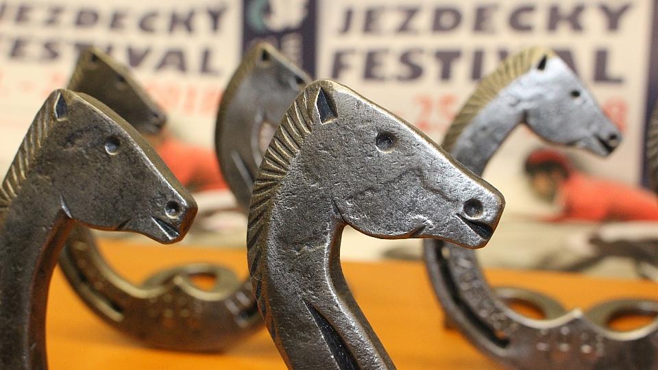 Jezdecký festival 2018 má opět kované trofeje