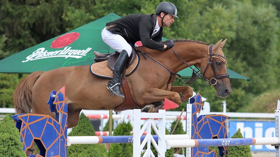 Vítězství Jiřího Papouška ve Velké ceně Hořovic