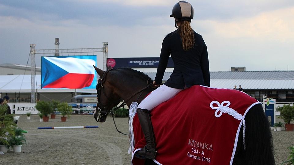 Druhý den J&T BANKA CSI3*-W Olomouc ovládla juniorka Sára Vingrálková