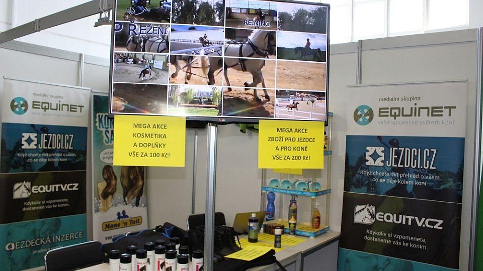 Mega výprodej u stánku společnosti Equinet na výstavě Kůň 2019 v Lysé