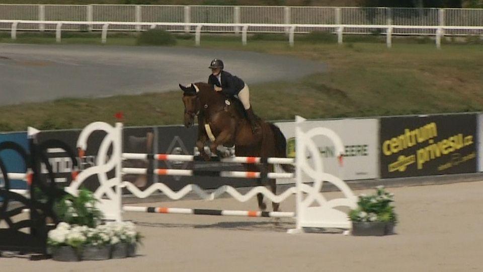 Dvoranová, Egrová a Kostková získaly mistrovské tituly ve skocích 2020