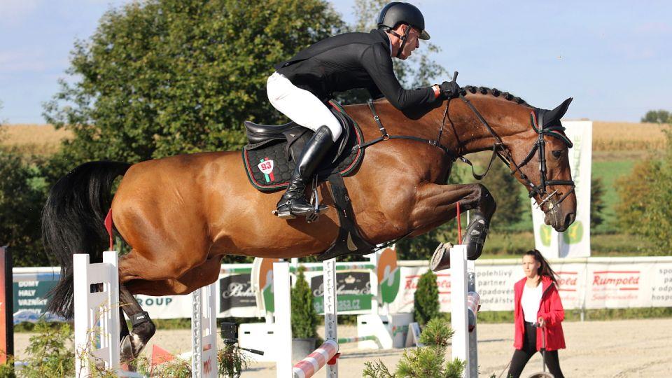 Živě na EquiTV: Memoriál Jana Papouška s dvěma olympioniky na startu